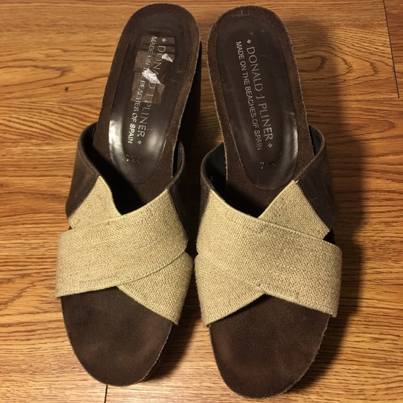 Donald J Pliner Mules - Picture 1 of 4